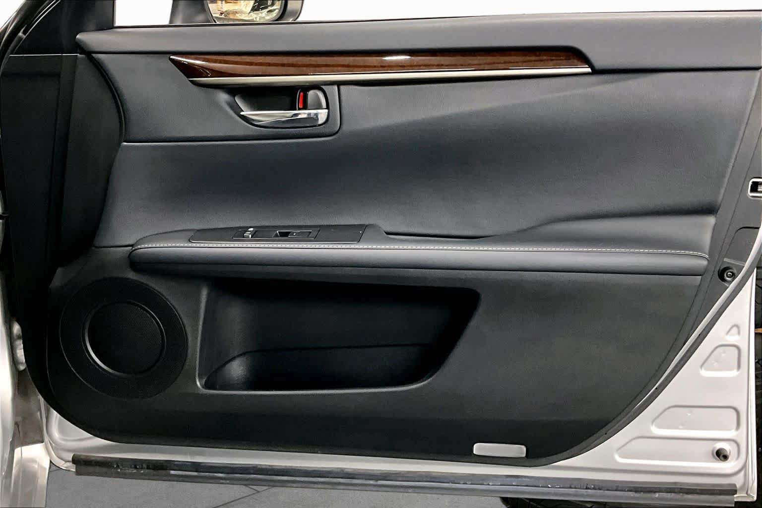 Used 2013 Lexus ES 350 w/ Premium Pkg FWD image 22