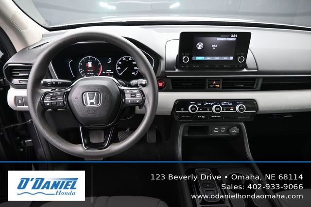 Used 2023 Honda Pilot LX image 26