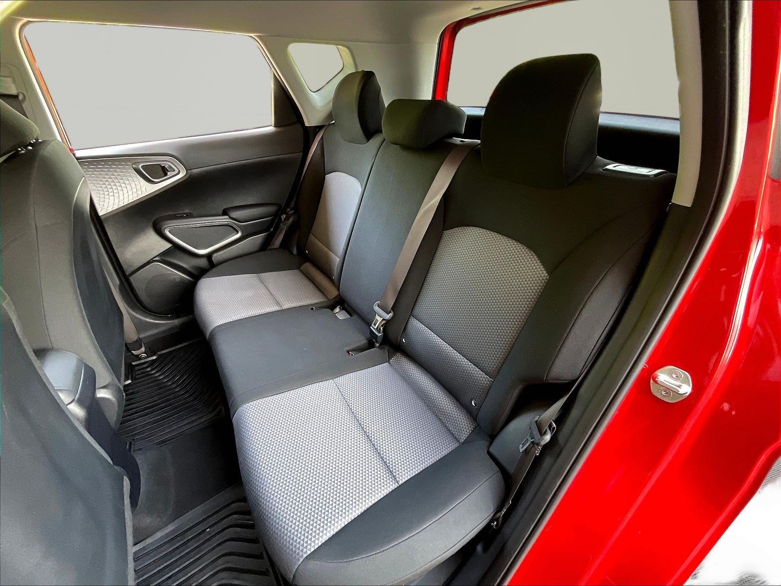 Used 2023 Kia Soul LX FWD image 20