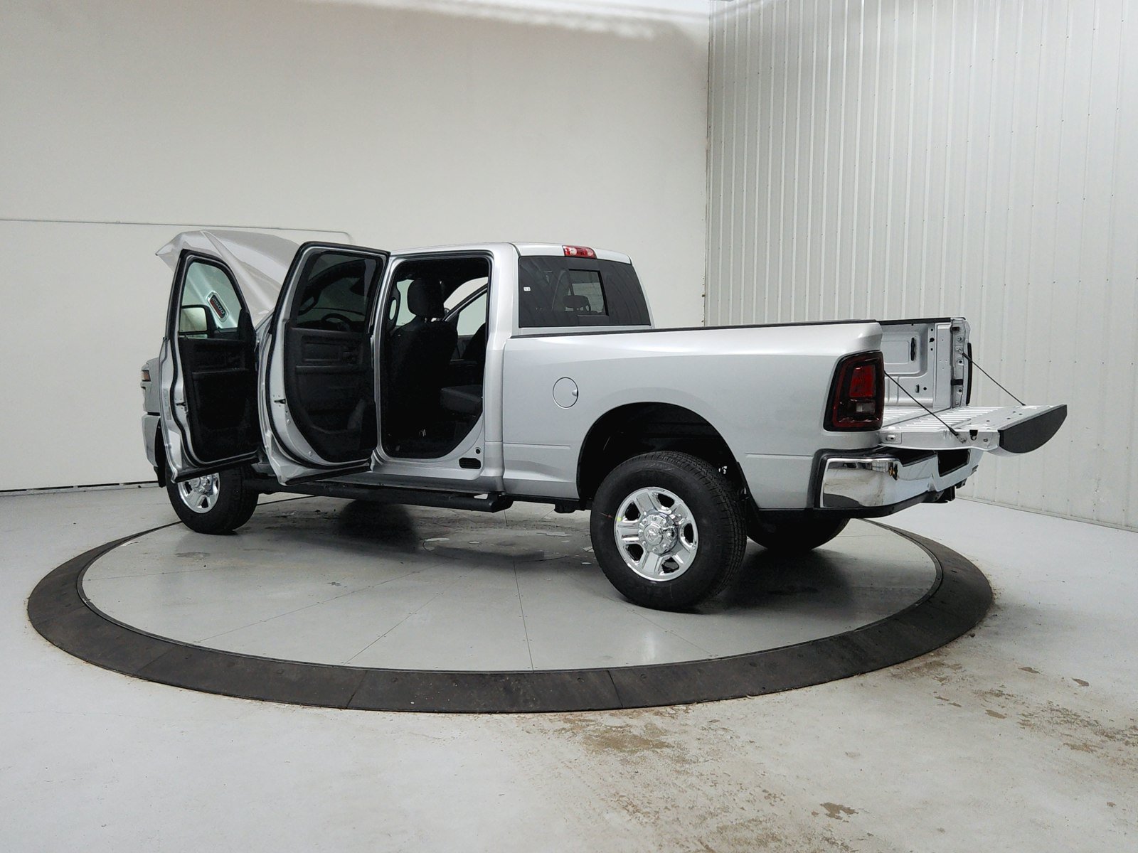New 2026 RAM 2500 Tradesman AWD/4WD image 13