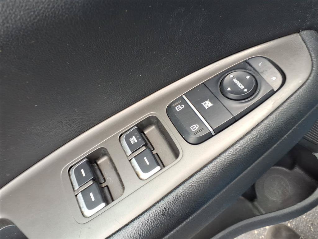 Used 2020 Kia Optima LX FWD image 16