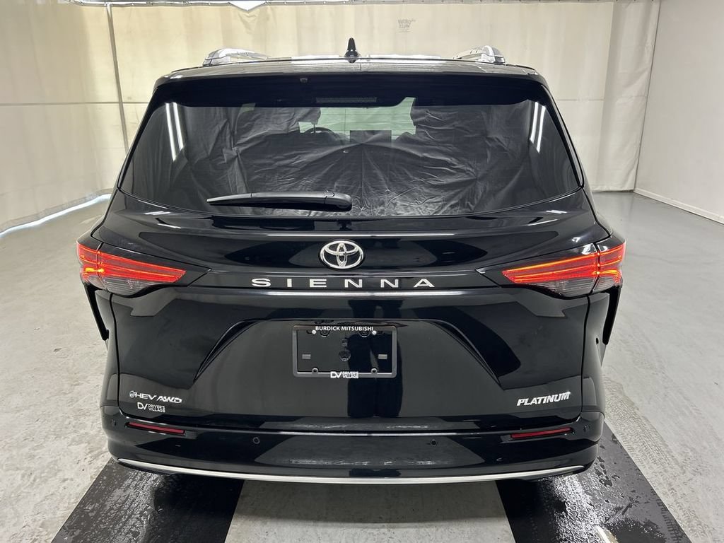 Used 2026 Toyota Sienna Platinum AWD/4WD image 23