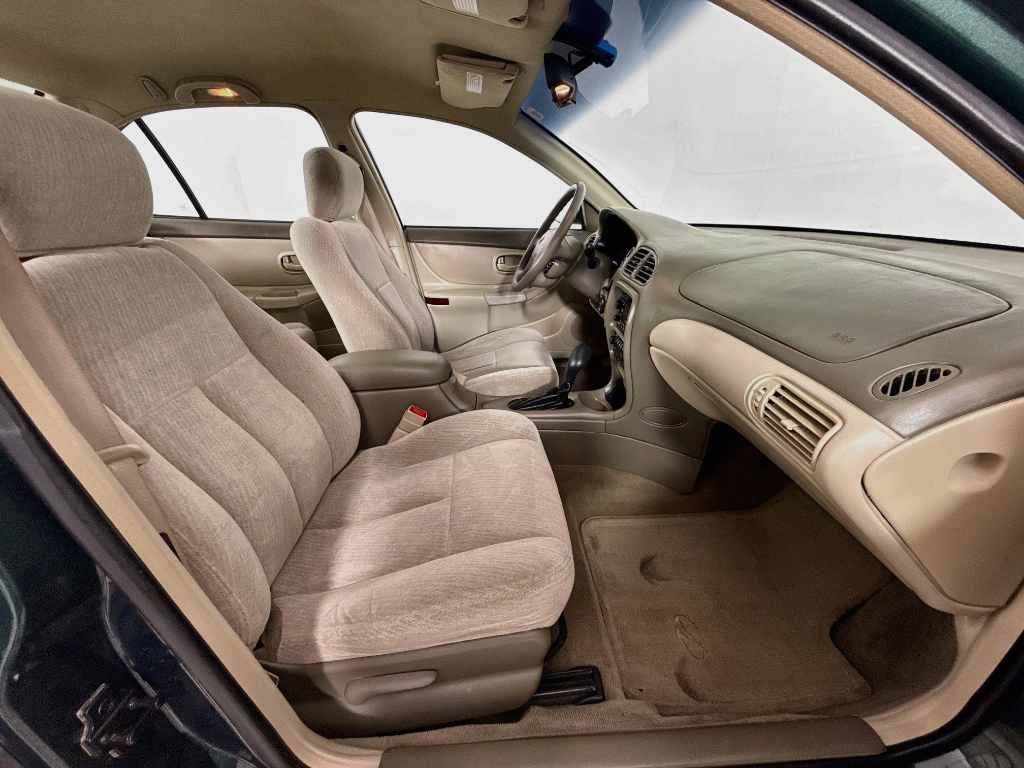 Used 2000 Oldsmobile Intrigue GX FWD image 27