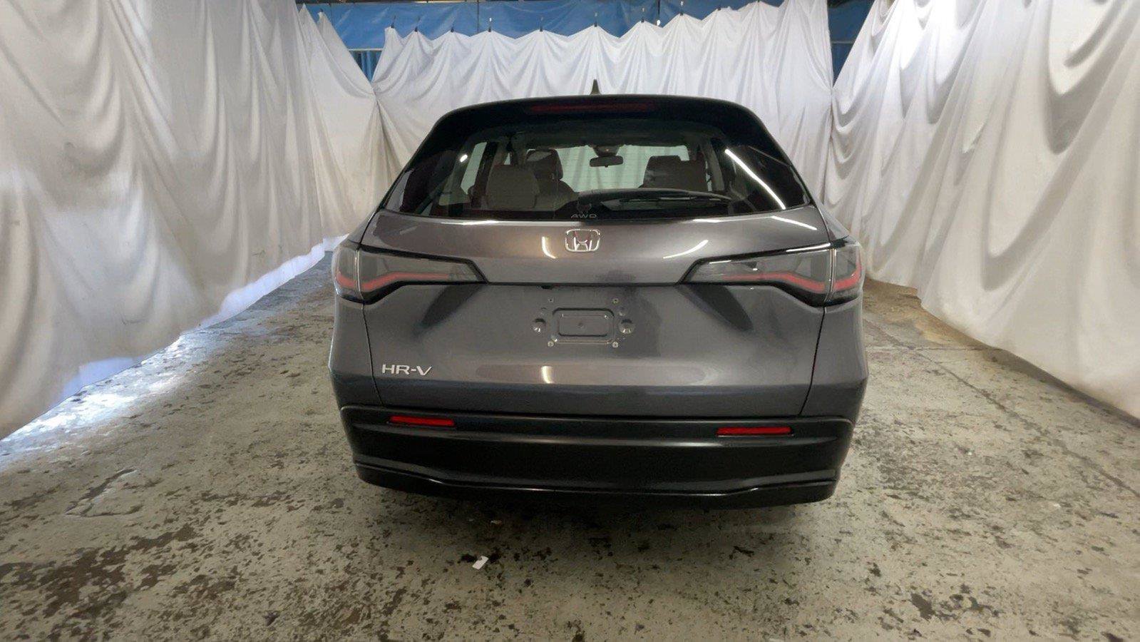 Certified 2024 Honda HR-V LX image 9