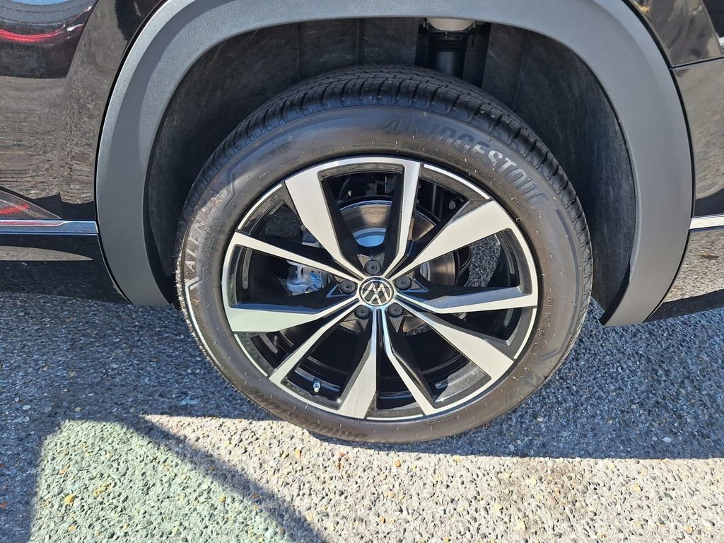 New 2026 Volkswagen Atlas SEL Premium R-Line image 24