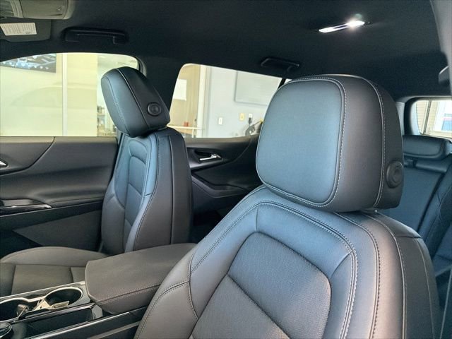 New 2026 Chevrolet Equinox LT w/ Convenience Package II AWD/4WD image 16