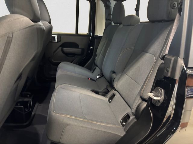 Used 2025 Jeep Gladiator Willys image 14