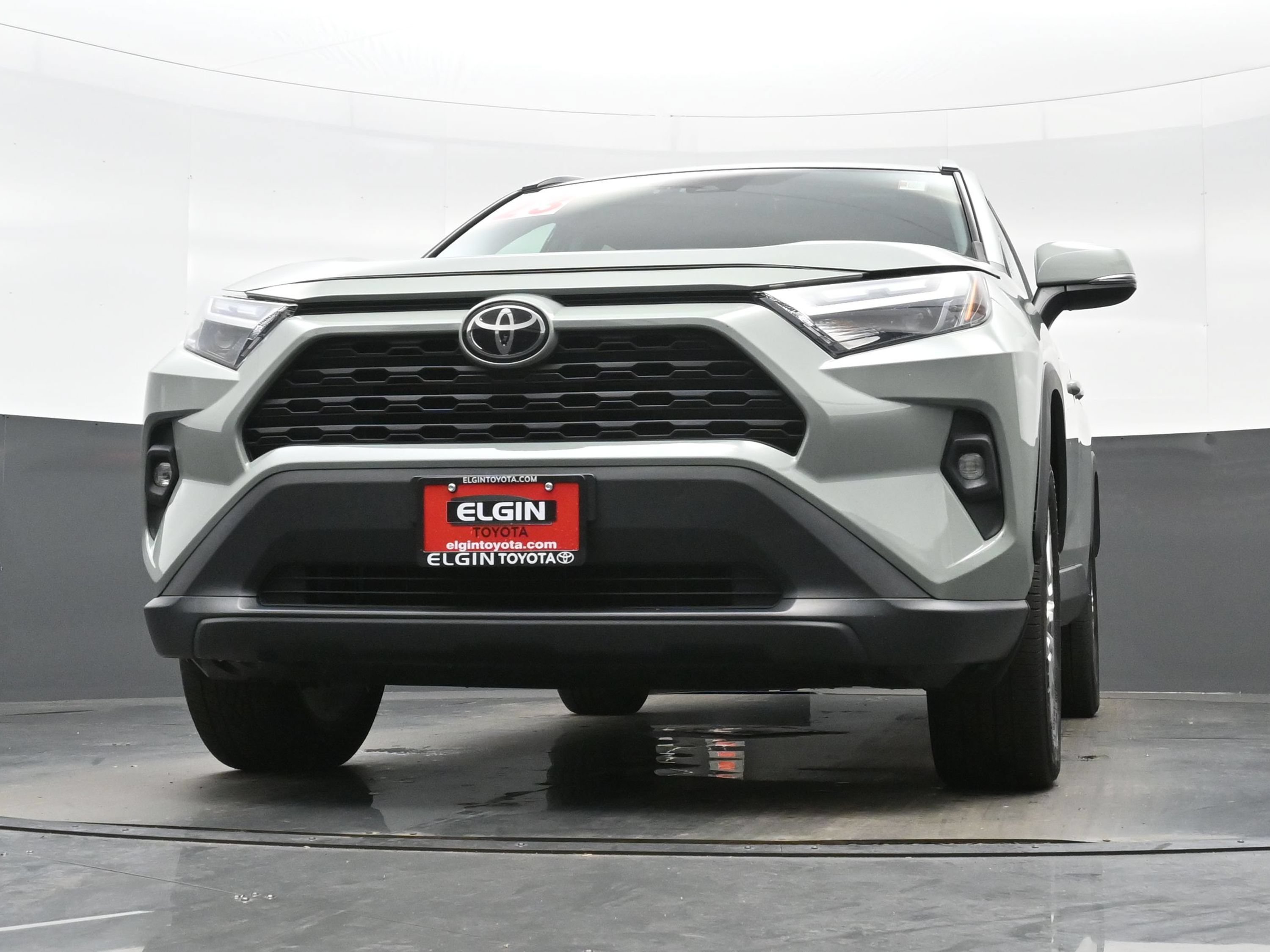 Used 2023 Toyota RAV4 XLE Premium AWD/4WD image 29