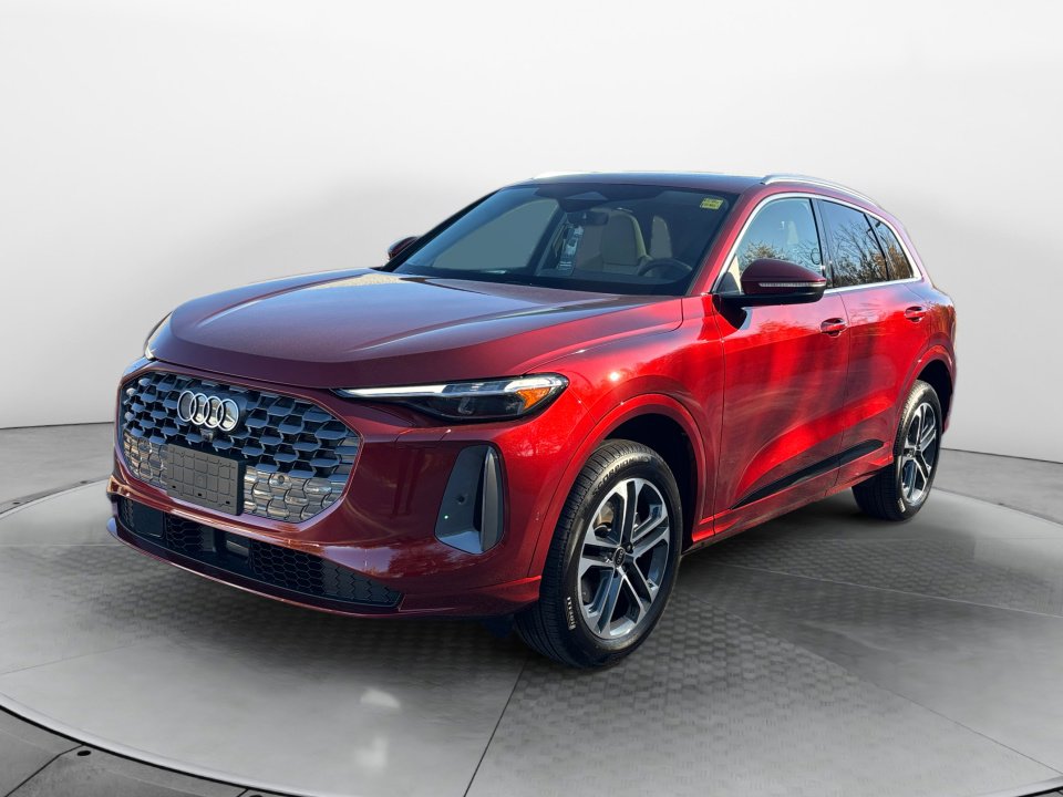 New 2025 Audi Q5 Premium Plus image 3