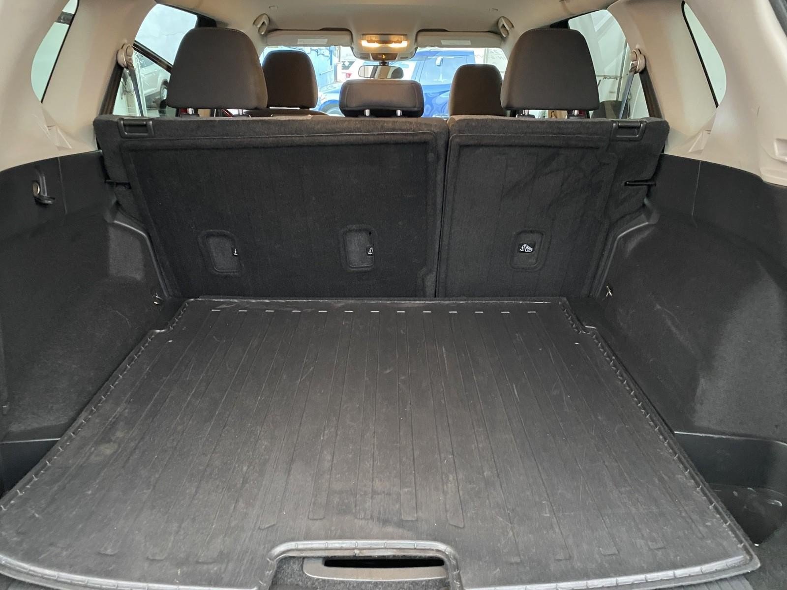 Used 2022 Nissan Rogue SV FWD image 14