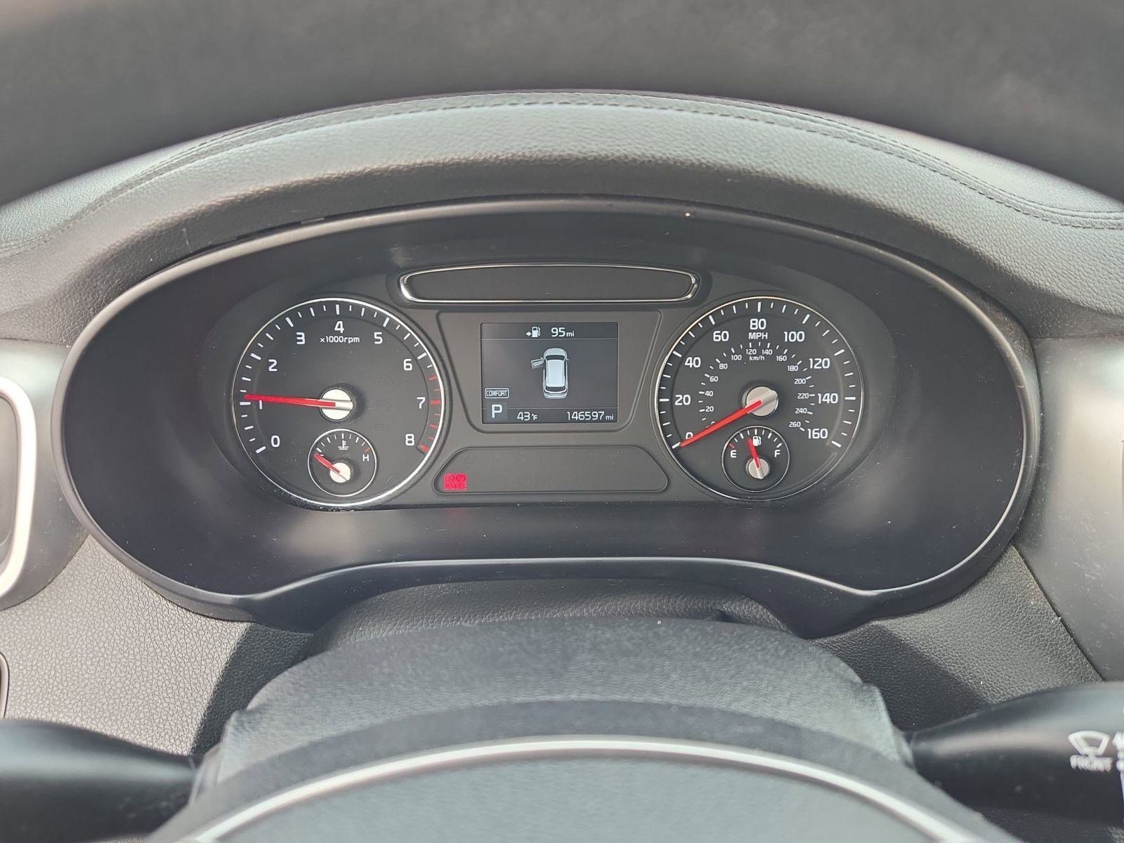 Used 2019 Kia Sorento LX image 17