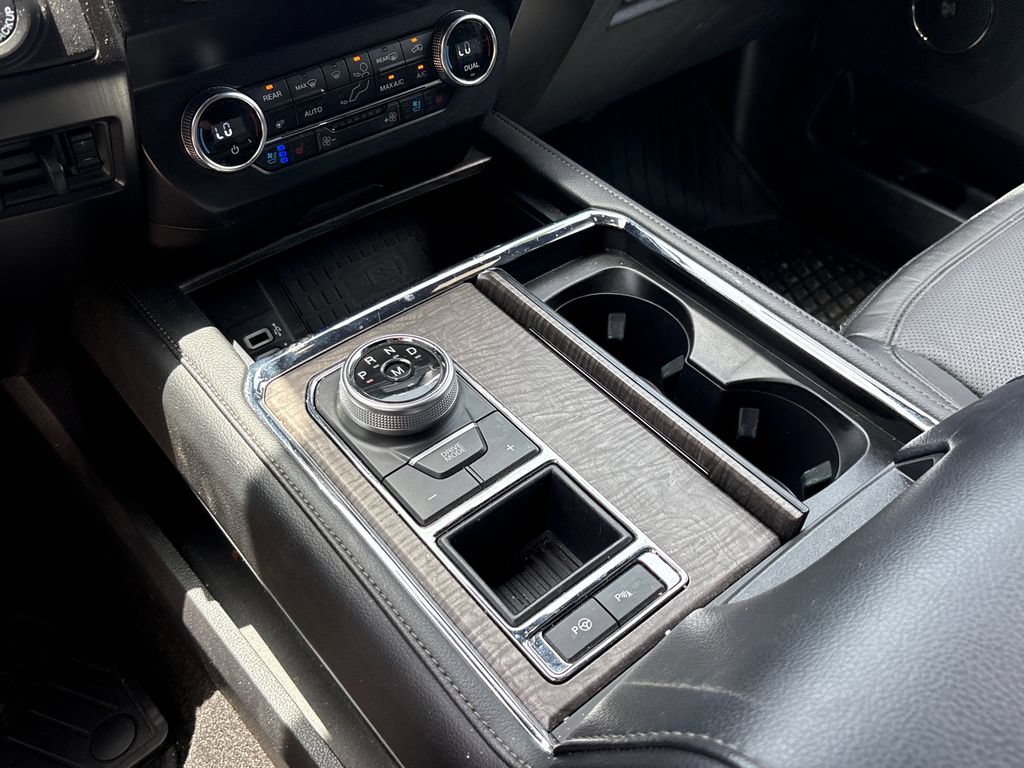 Used 2019 Ford Expedition Limited w/ Special Edition Package RWD image 28