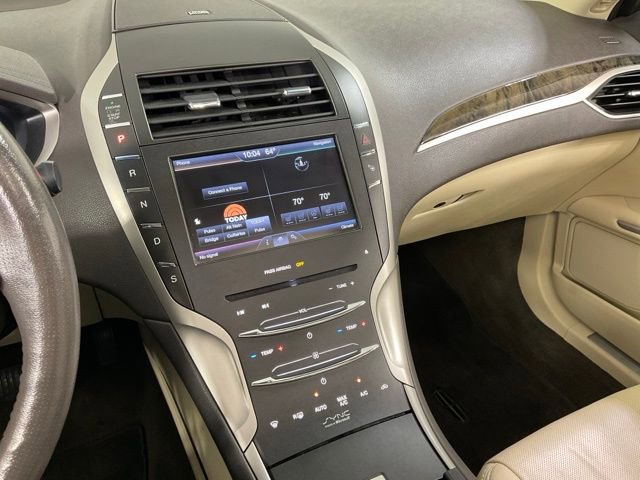 Used 2014 Lincoln MKZ AWD image 11