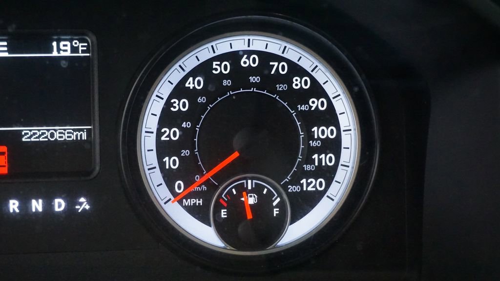 Used 2015 RAM 1500 Express image 33