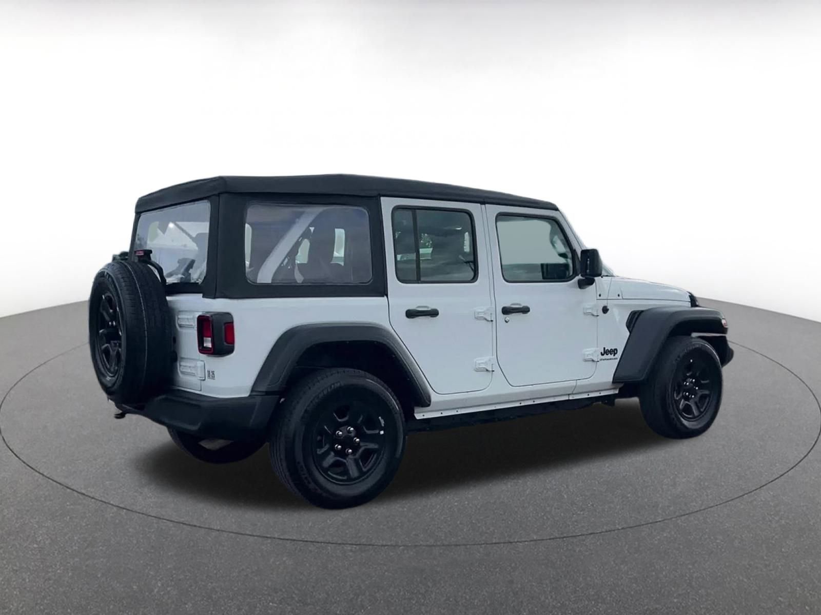 Used 2023 Jeep Wrangler Sport image 15