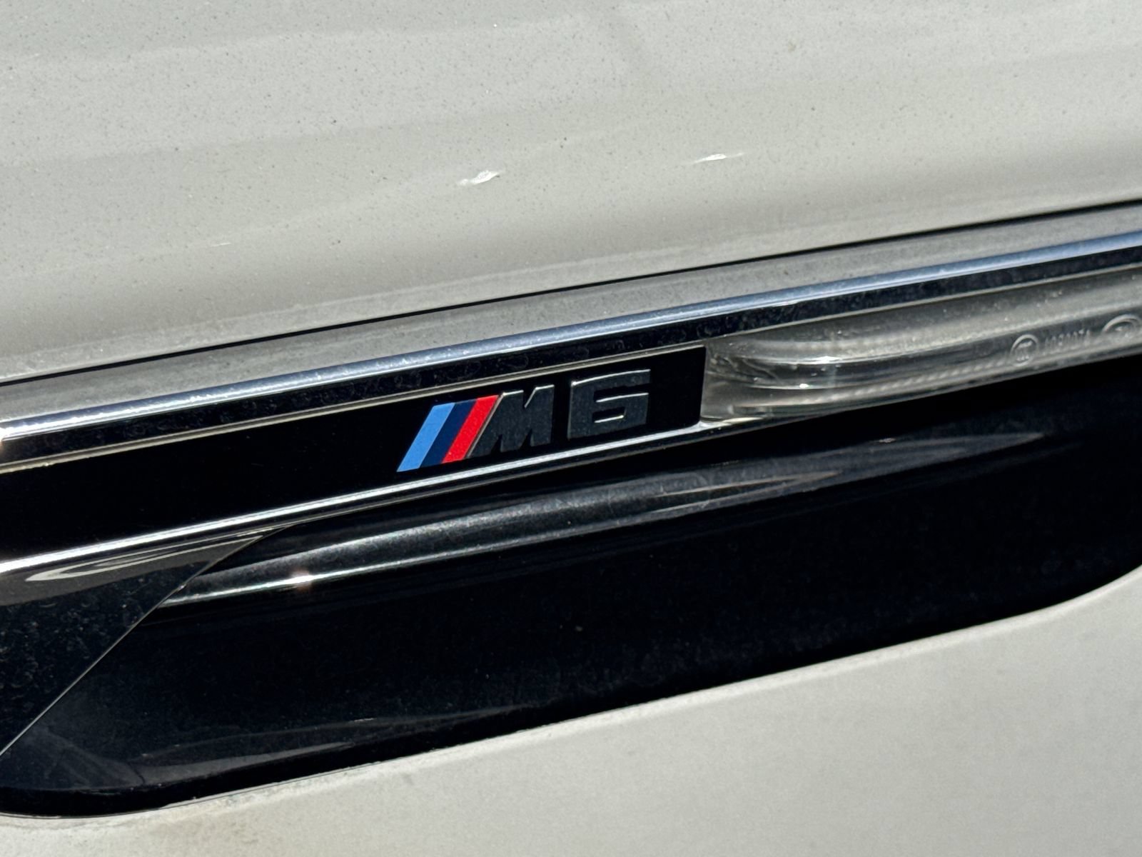 Used 2013 BMW M6 Convertible RWD image 2