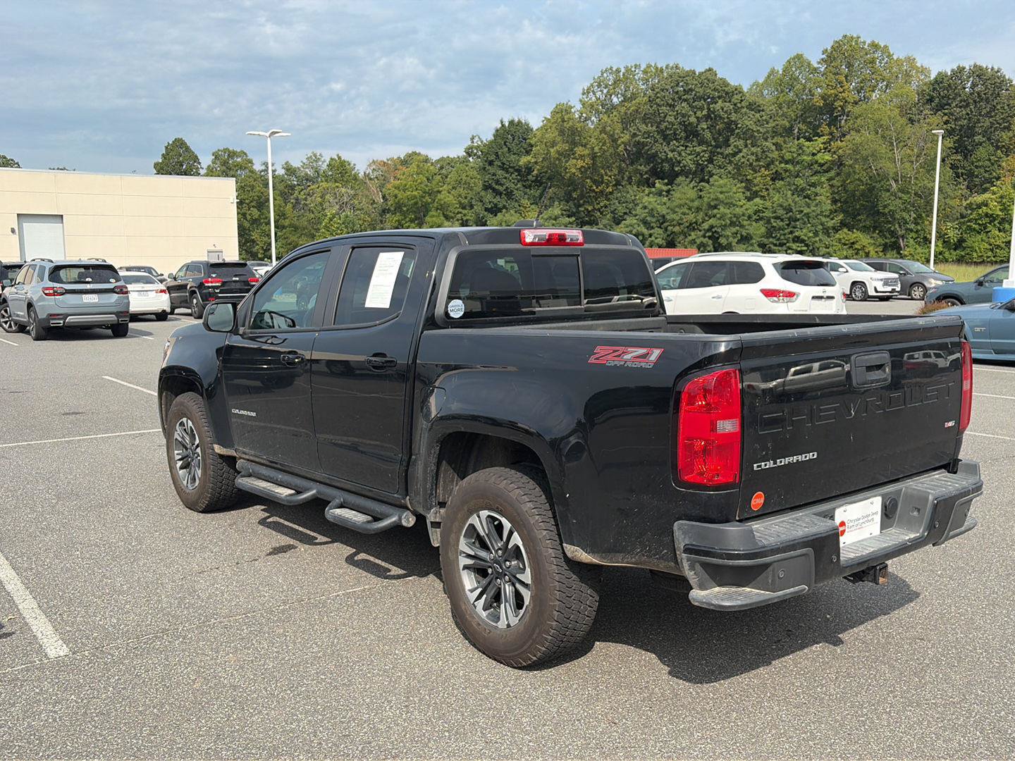 Used 2022 Chevrolet Colorado Z71 AWD/4WD image 4