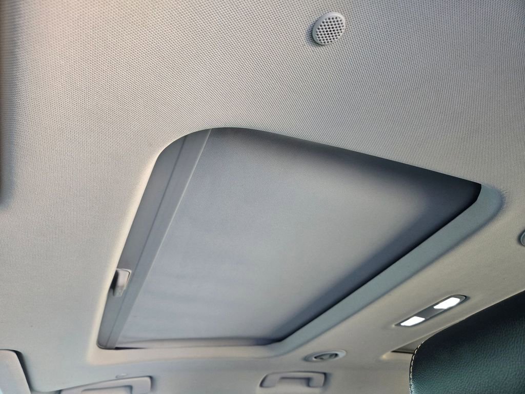 Used 2020 Chevrolet Traverse Premier w/ Redline Edition image 36