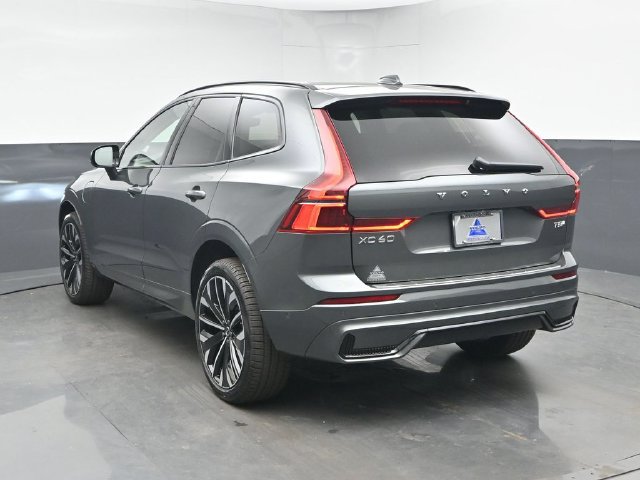 Used 2026 Volvo XC60 T8 Ultra w/ Protection Package Premier AWD/4WD image 8