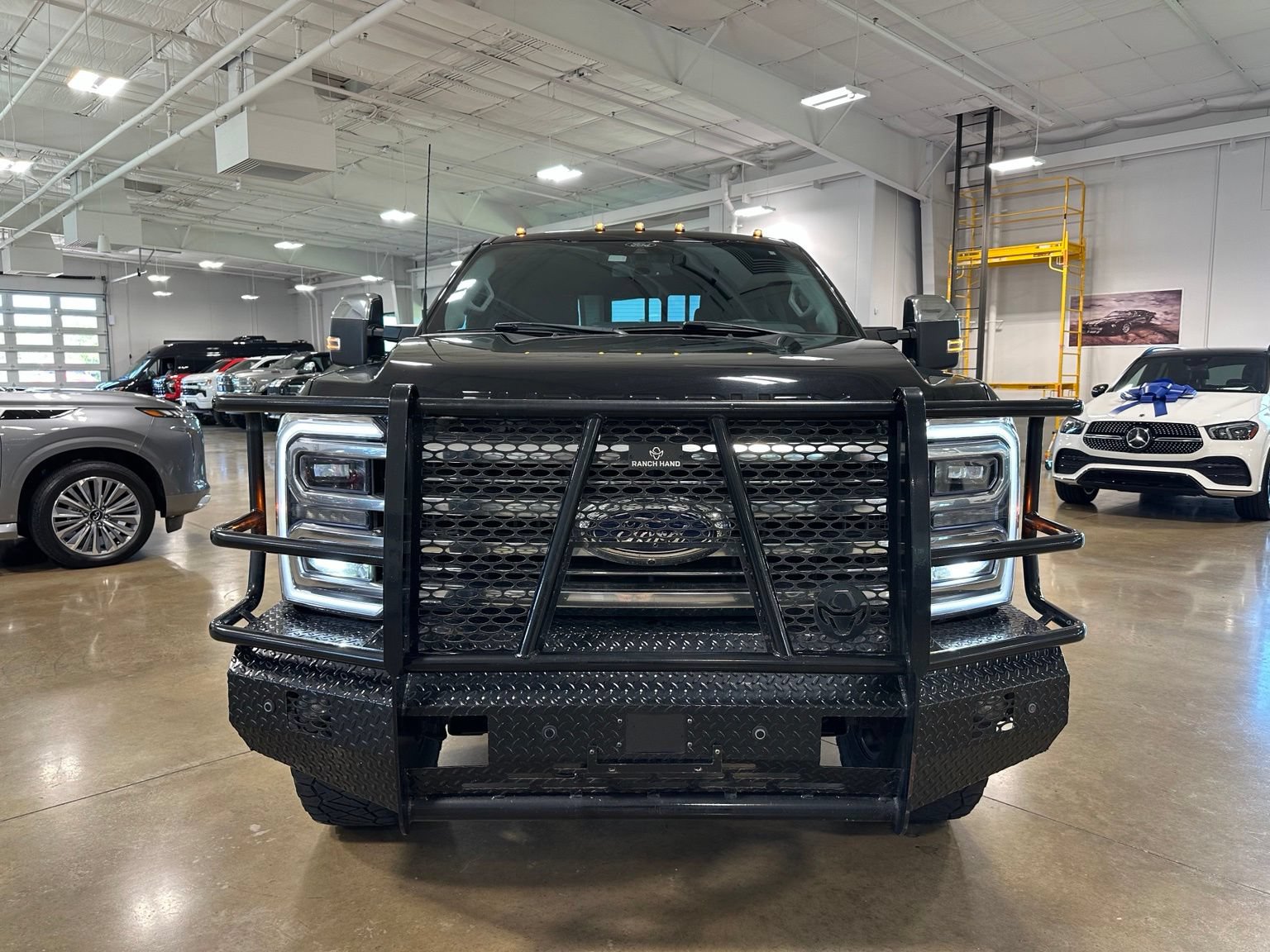 Used 2024 Ford F250 Limited w/ FX4 Off-Road Package AWD/4WD image 2