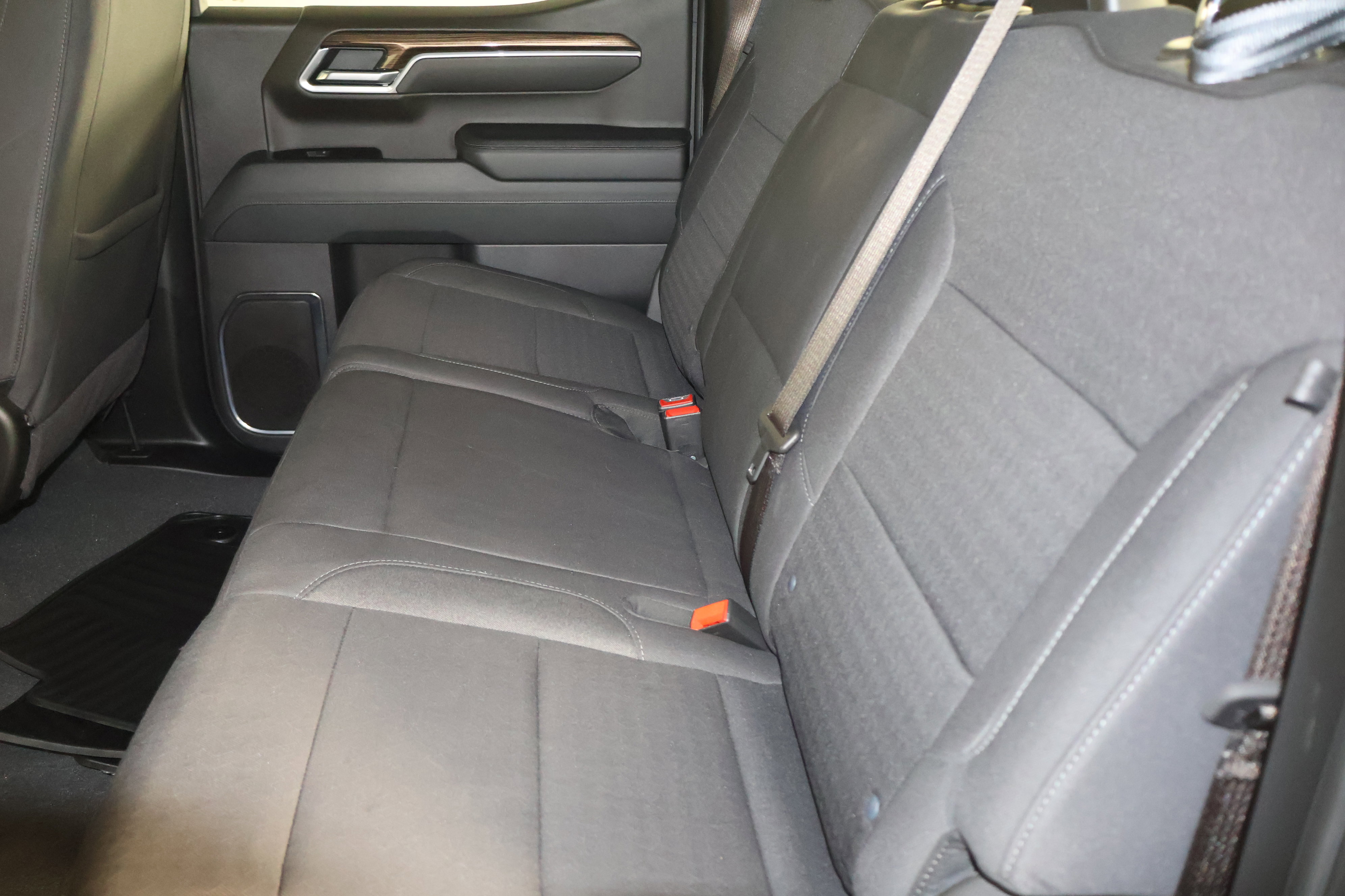 Used 2025 Chevrolet Silverado 1500 LT image 52