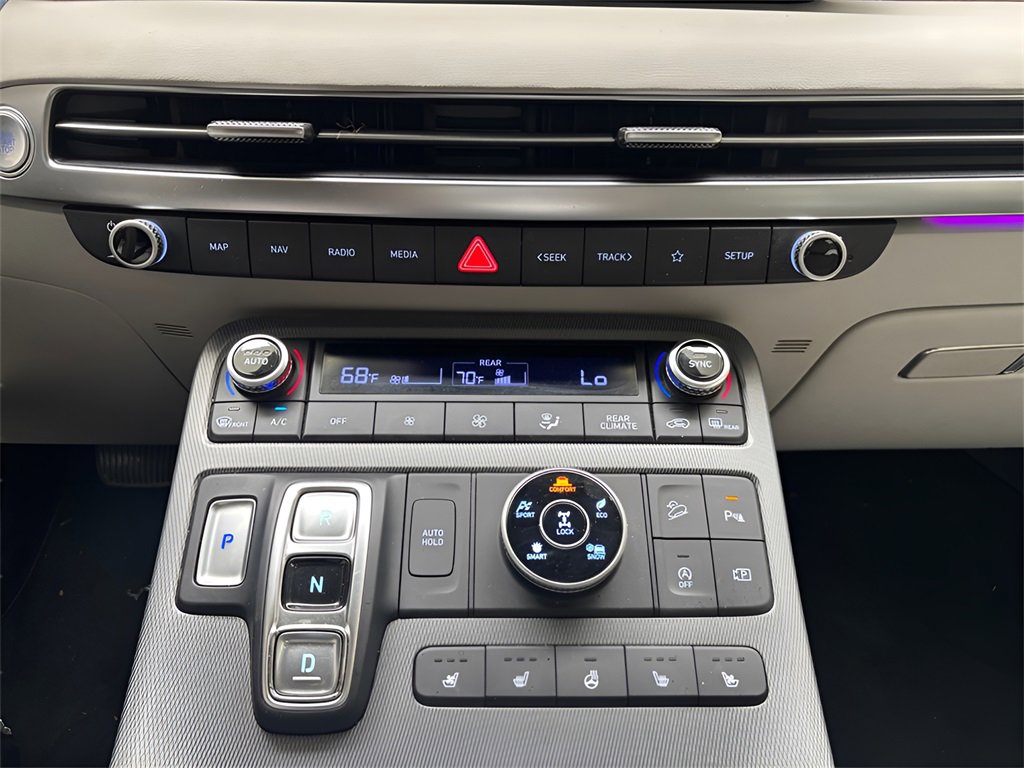 Used 2024 Hyundai Palisade Limited image 24