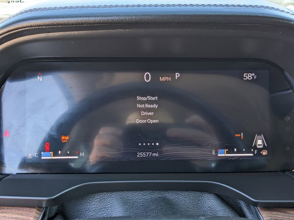 Used 2022 Jeep Grand Cherokee Summit w/ Luxury Tech Group V image 39