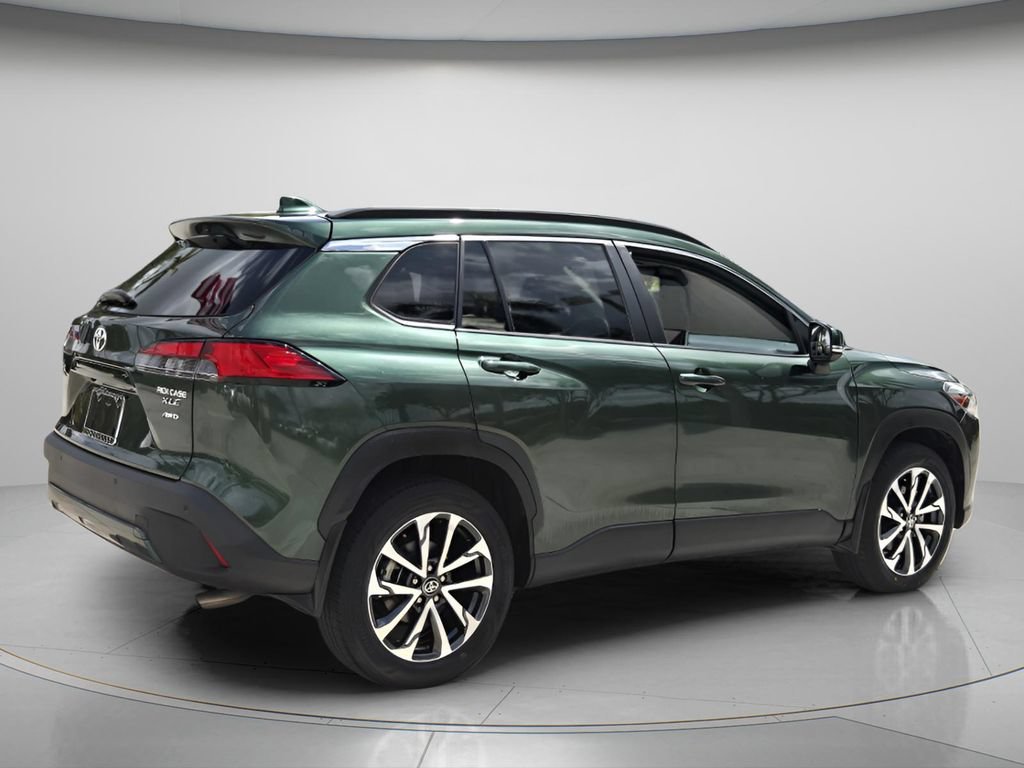 Used 2024 Toyota Corolla Cross XLE AWD/4WD image 7