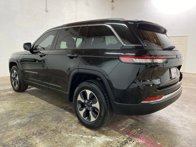 Used 2022 Jeep Grand Cherokee Limited 4xe AWD/4WD image 3