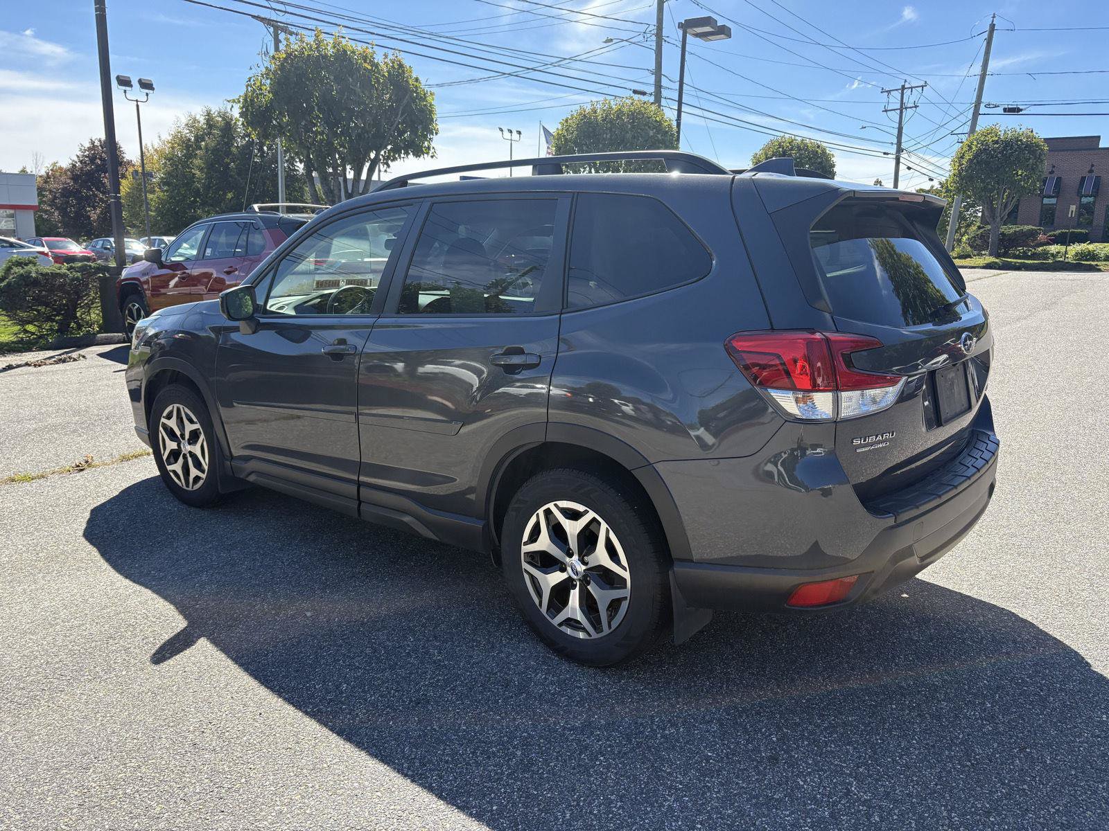 Used 2021 Subaru Forester Premium AWD/4WD image 5