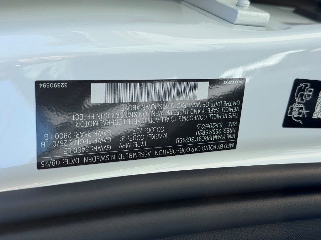 New 2026 Volvo XC60 B5 Plus w/ Protection Package Premier AWD/4WD image 27