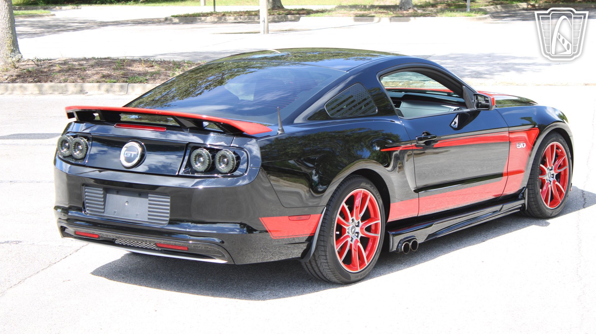 Used 2013 Ford Mustang GT Premium w/ Brembo Brake Pkg RWD image 19