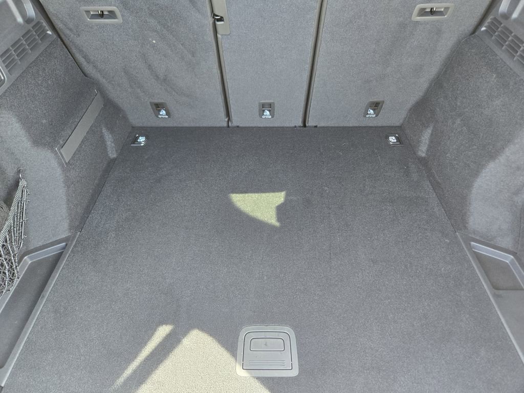 Certified 2025 Audi Q5 Prestige image 42