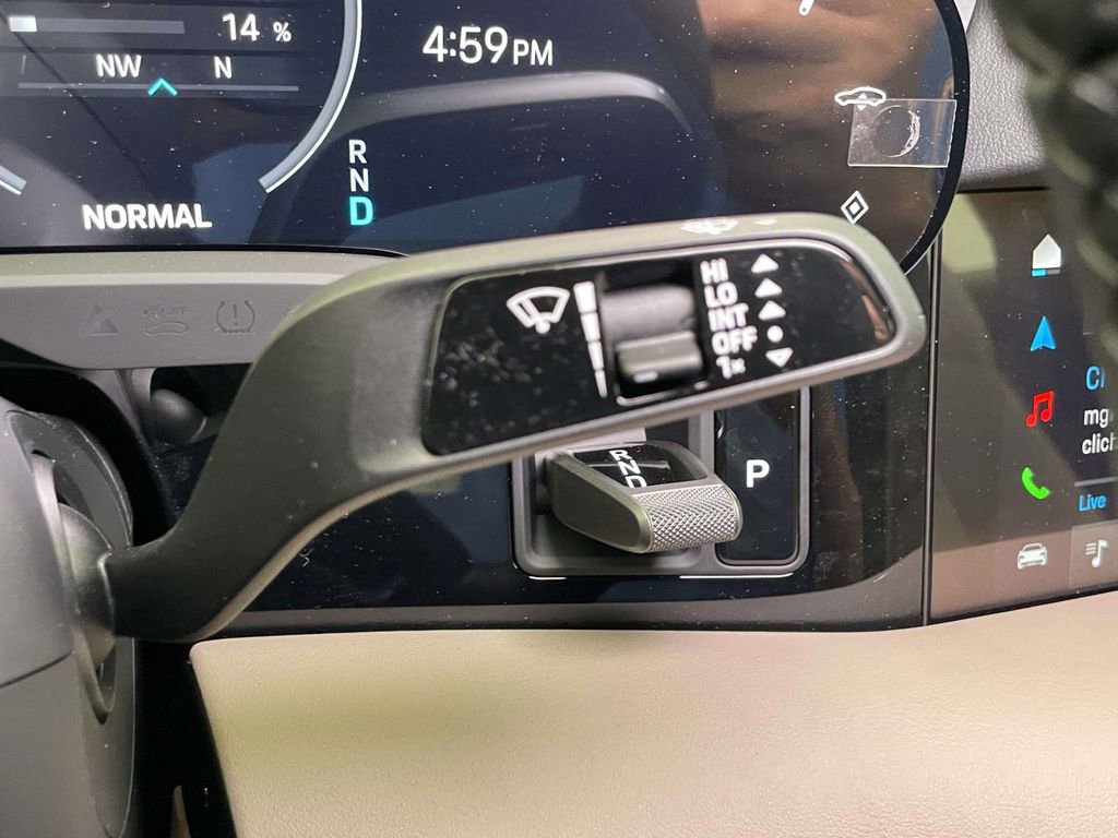 New 2025 Porsche Taycan image 40