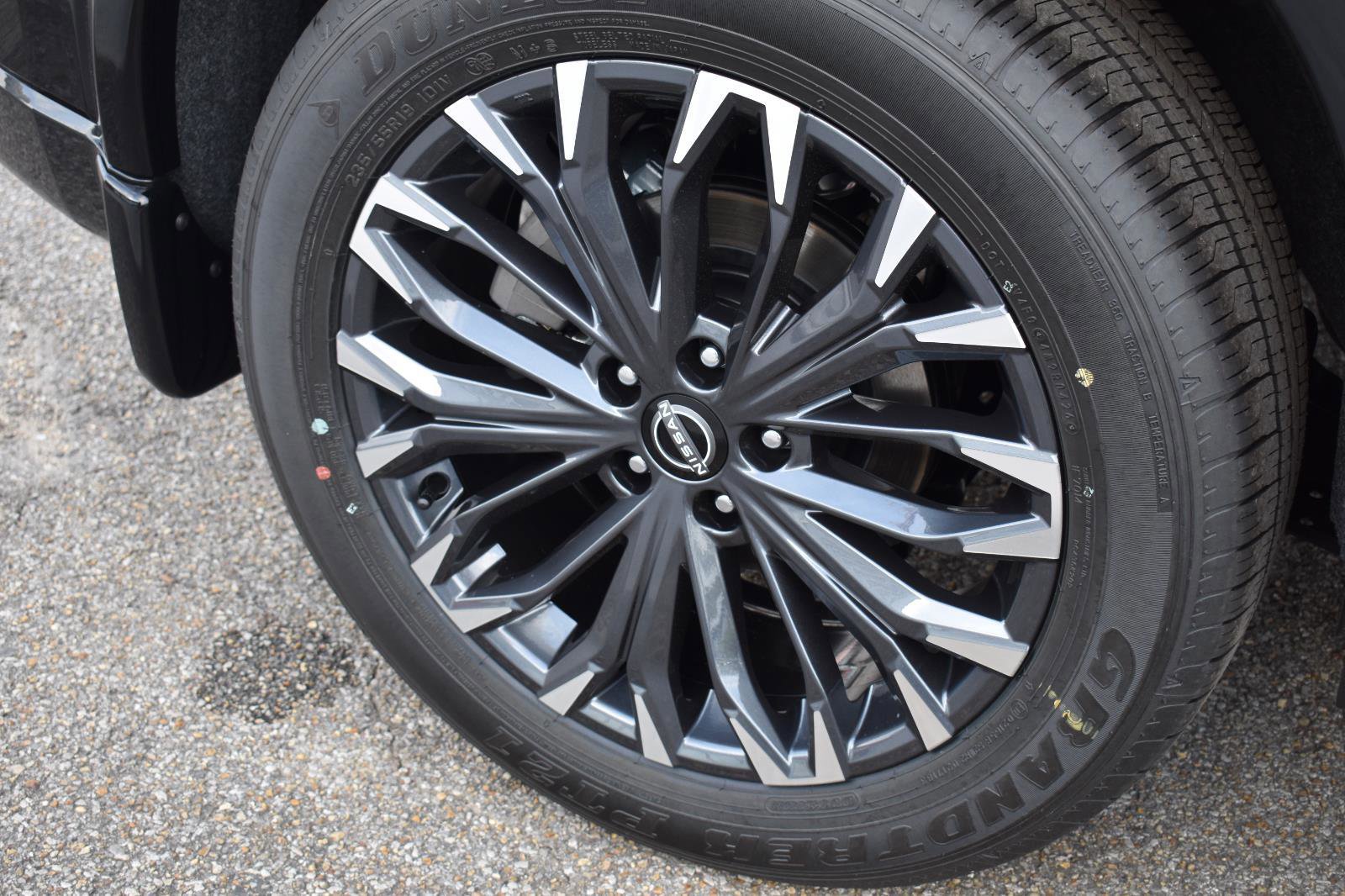 New 2026 Nissan Rogue Platinum AWD/4WD image 13