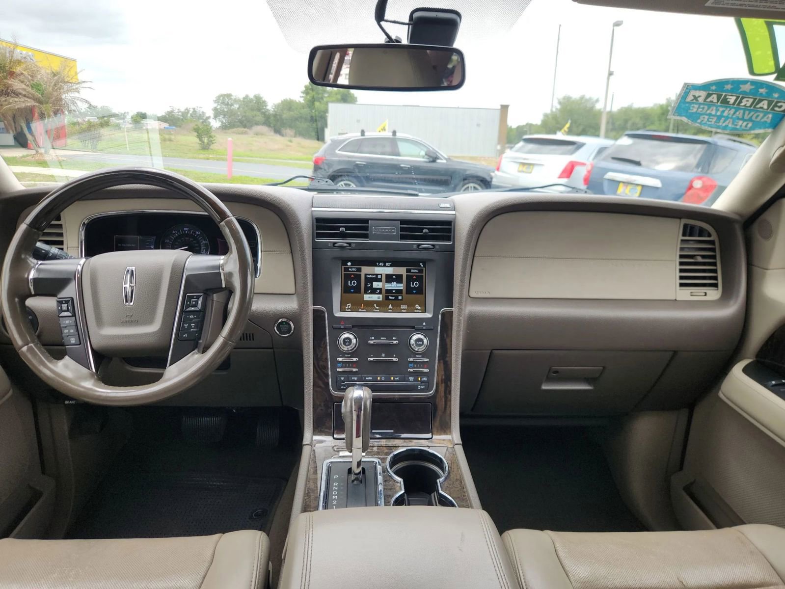 Used 2017 Lincoln Navigator L Select RWD image 25