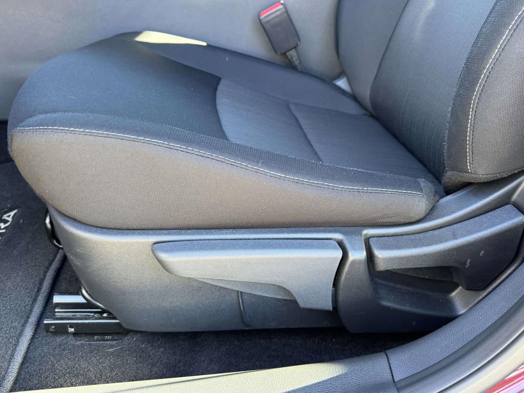 Used 2025 Nissan Sentra SV image 19