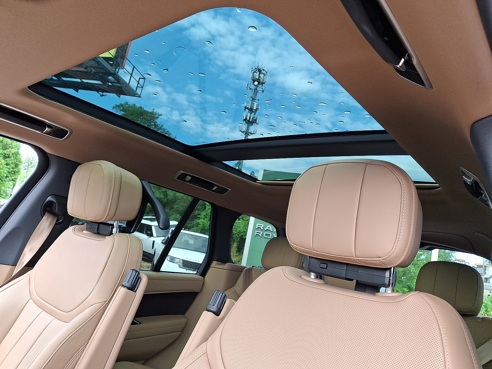New 2026 Land Rover Range Rover SE AWD/4WD image 11