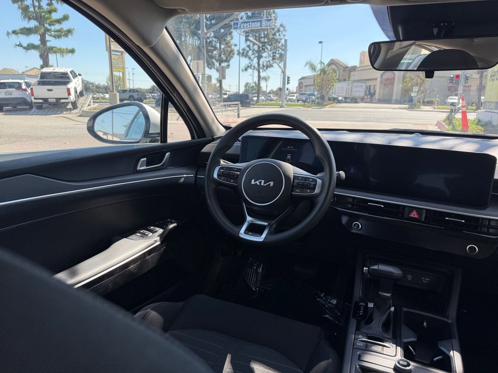 Used 2025 Kia K5 LXS image 31