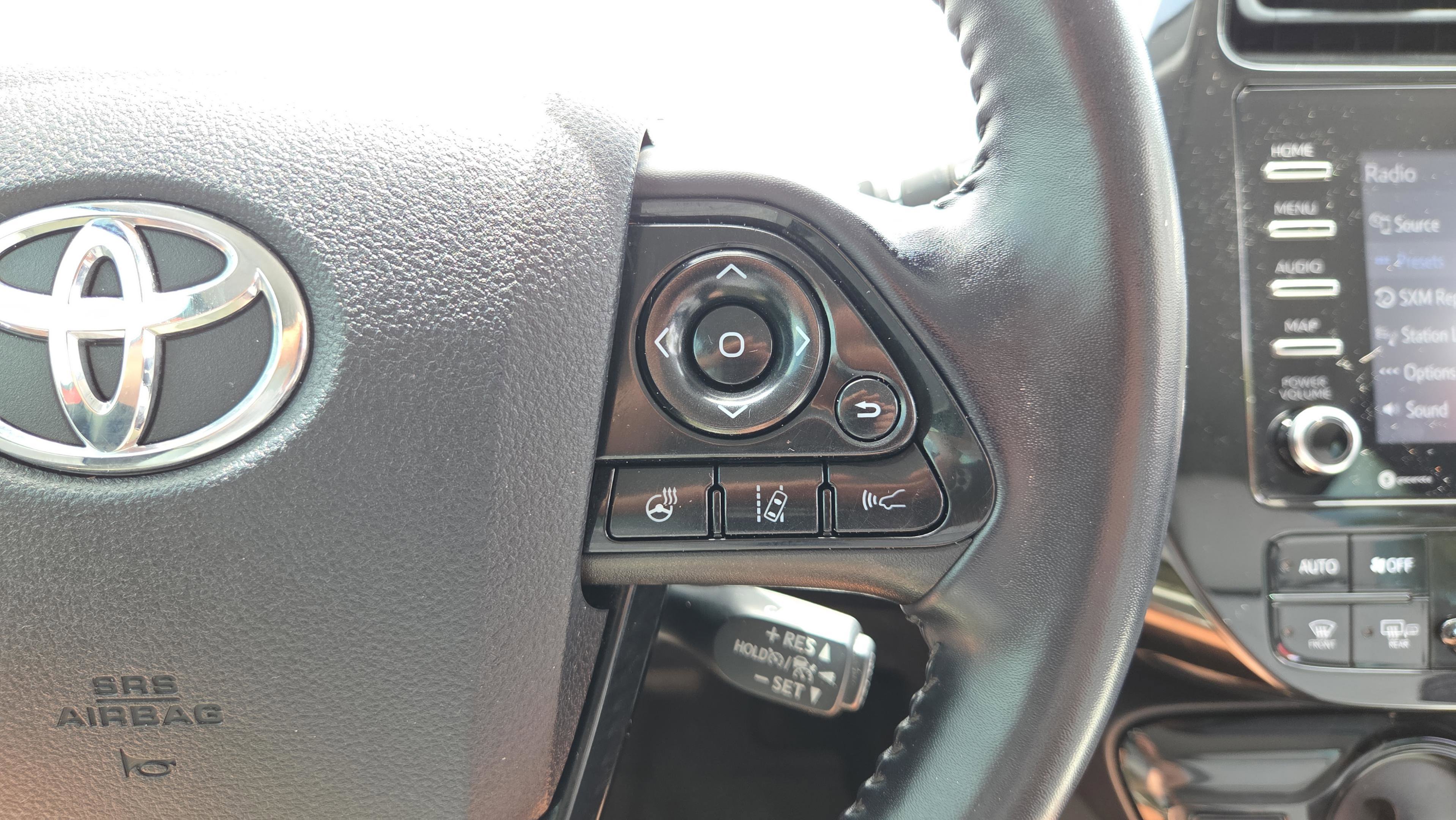 Used 2022 Toyota Prius XLE FWD image 26