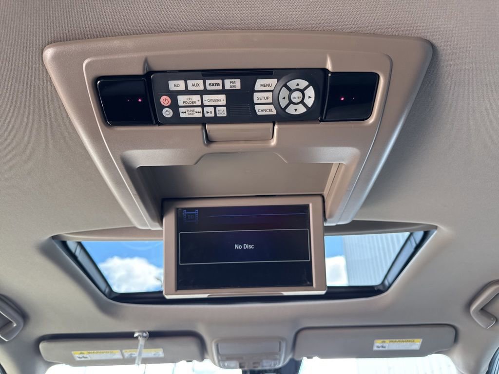 Used 2017 Honda Pilot Touring image 35