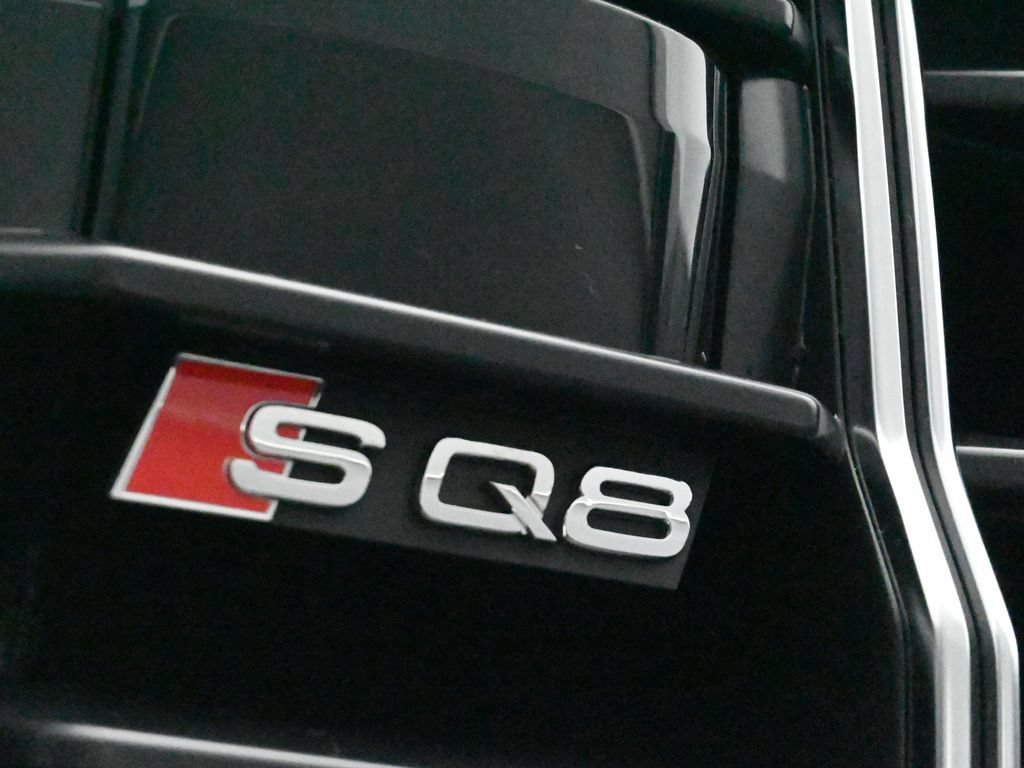 Used 2022 Audi SQ8 Prestige AWD/4WD image 11
