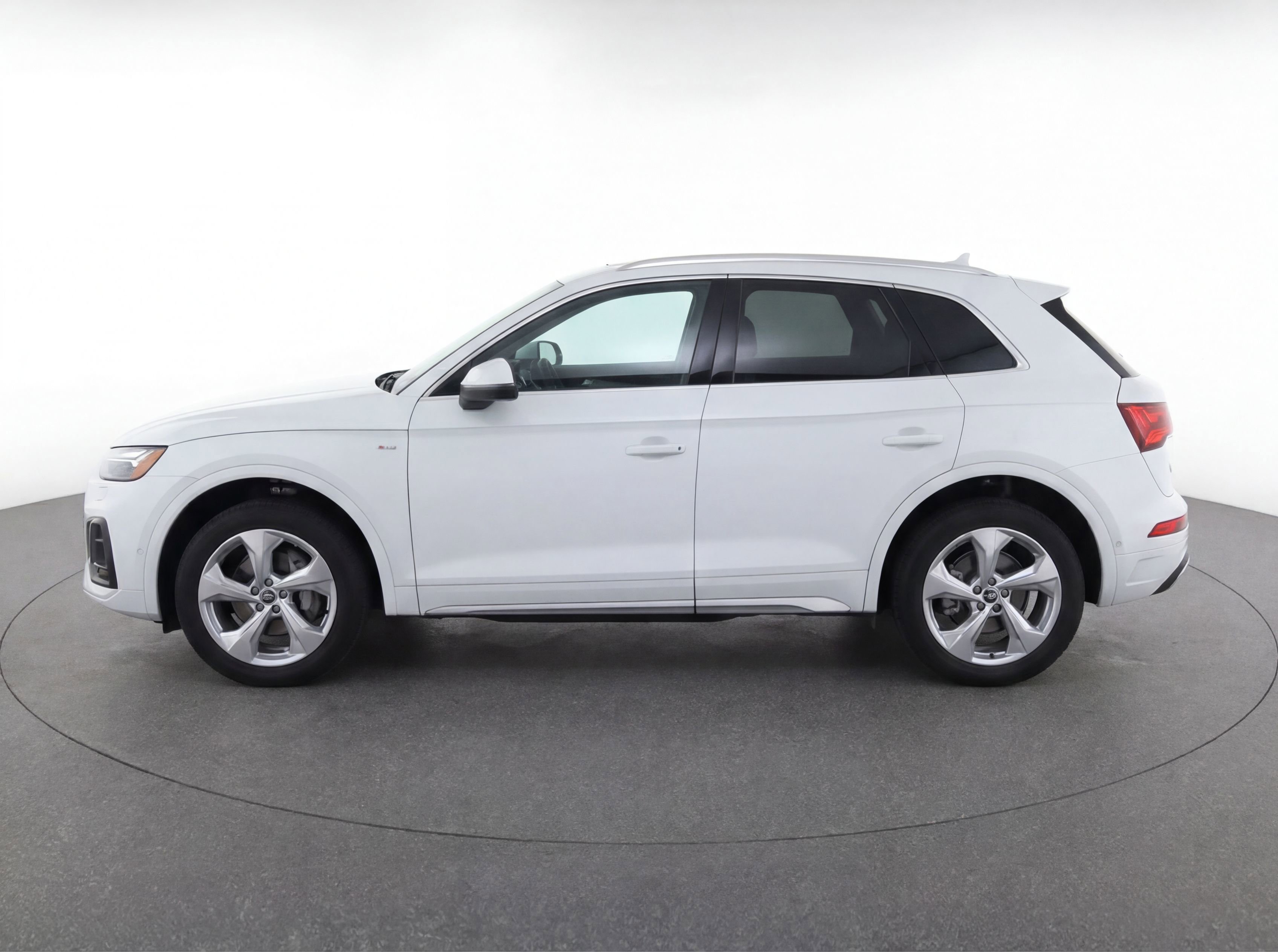 Used 2021 Audi Q5 Prestige AWD/4WD image 6