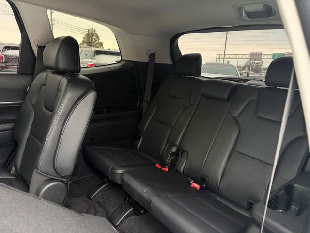 Used 2025 Kia Telluride S image 9