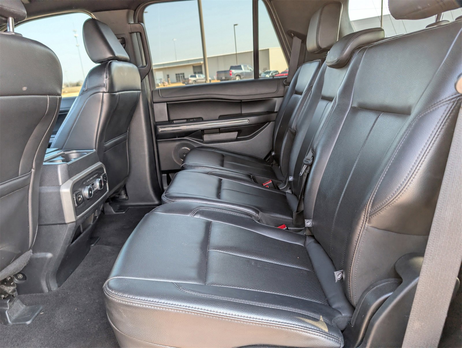 Used 2021 Ford Expedition XLT image 27