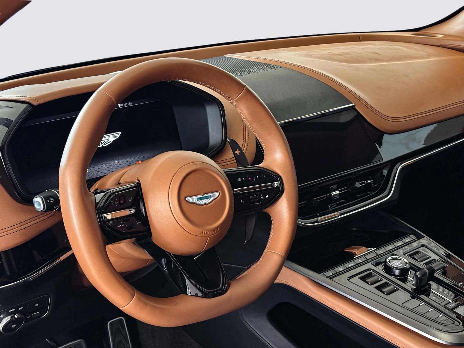 Used 2025 Aston Martin DBX 707 image 25