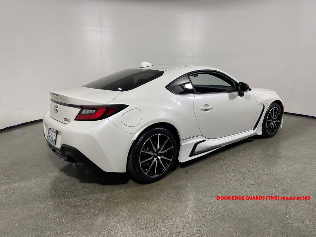 Certified 2022 Toyota GR86 w/ ALL Weather Mat Package (TMS) image 3