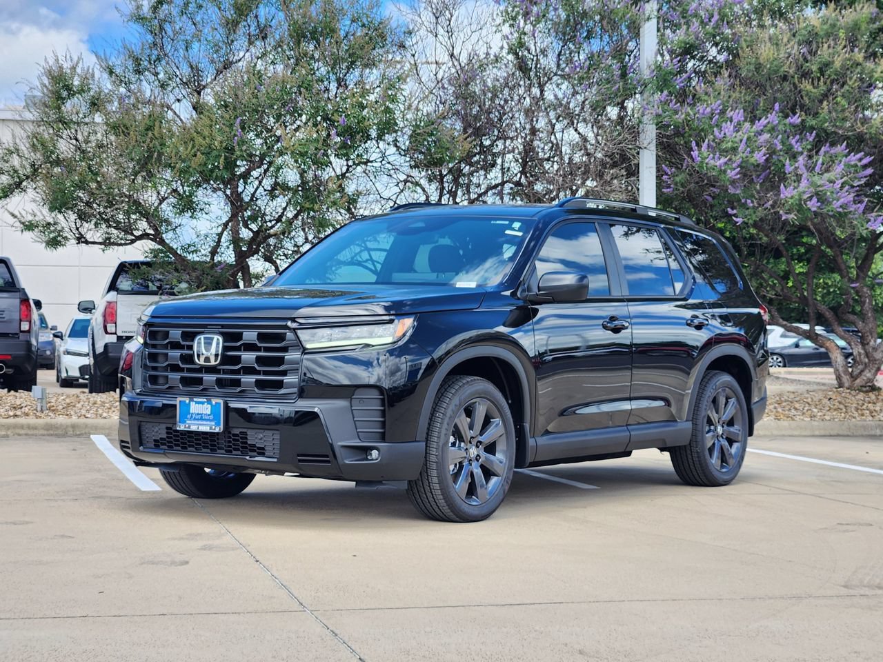 New 2026 Honda Pilot Sport image 2