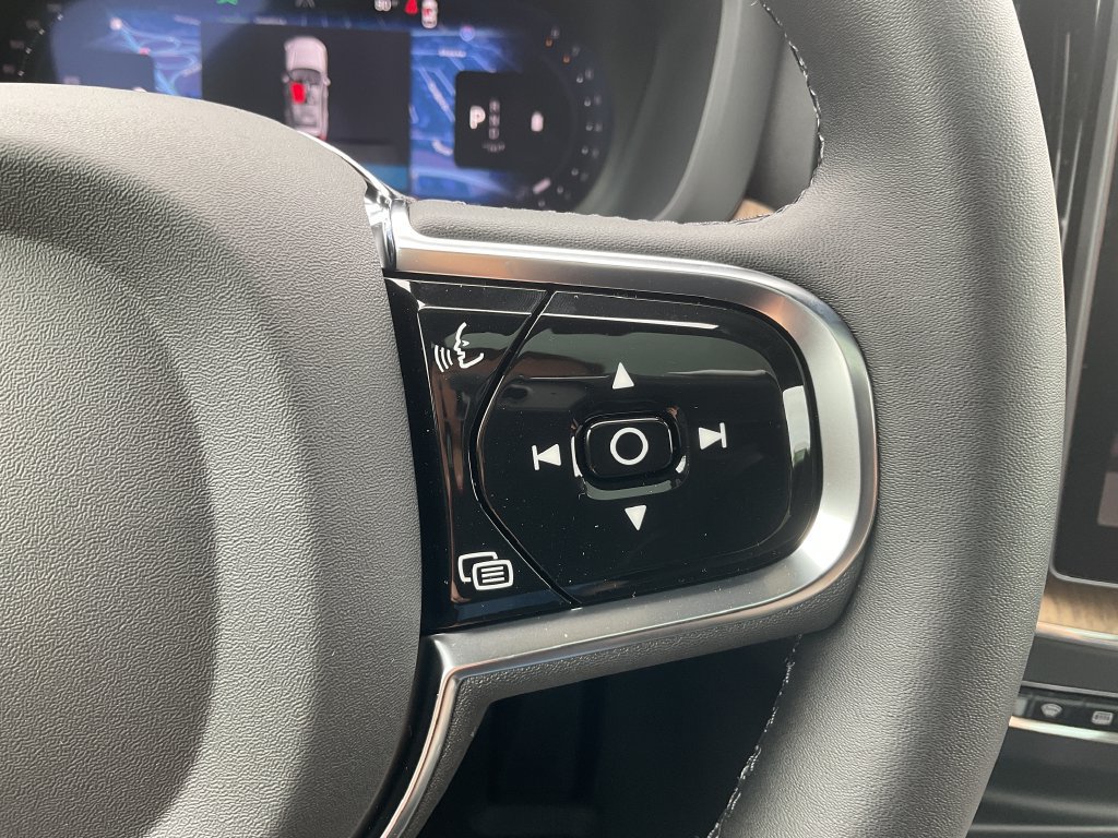 New 2027 Volvo XC60 B5 Core AWD/4WD image 23