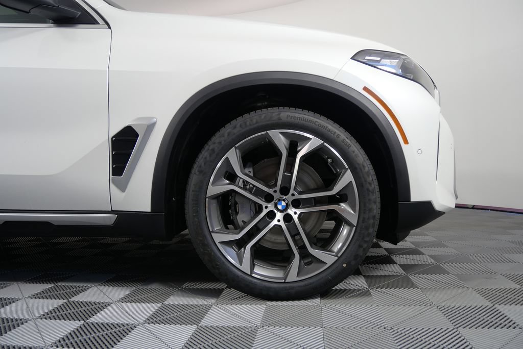 Used 2026 BMW X5 xDrive50e w/ Executive Package AWD/4WD image 7